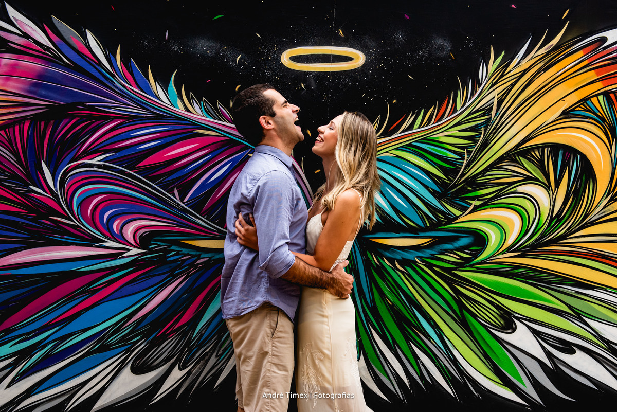 ensaio de casal. Av Paulista. ensaio em São Paulo. fotografia de casamento. Fotógrafo Bauru. Fotografia em Sao paulo. pré wedding.Beco do Batman