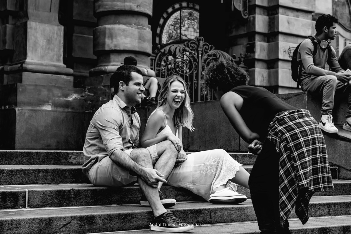 ensaio de casal. Av Paulista. ensaio em São Paulo. fotografia de casamento. Fotógrafo Bauru. Fotografia em Sao paulo. pré wedding. Centro-sp