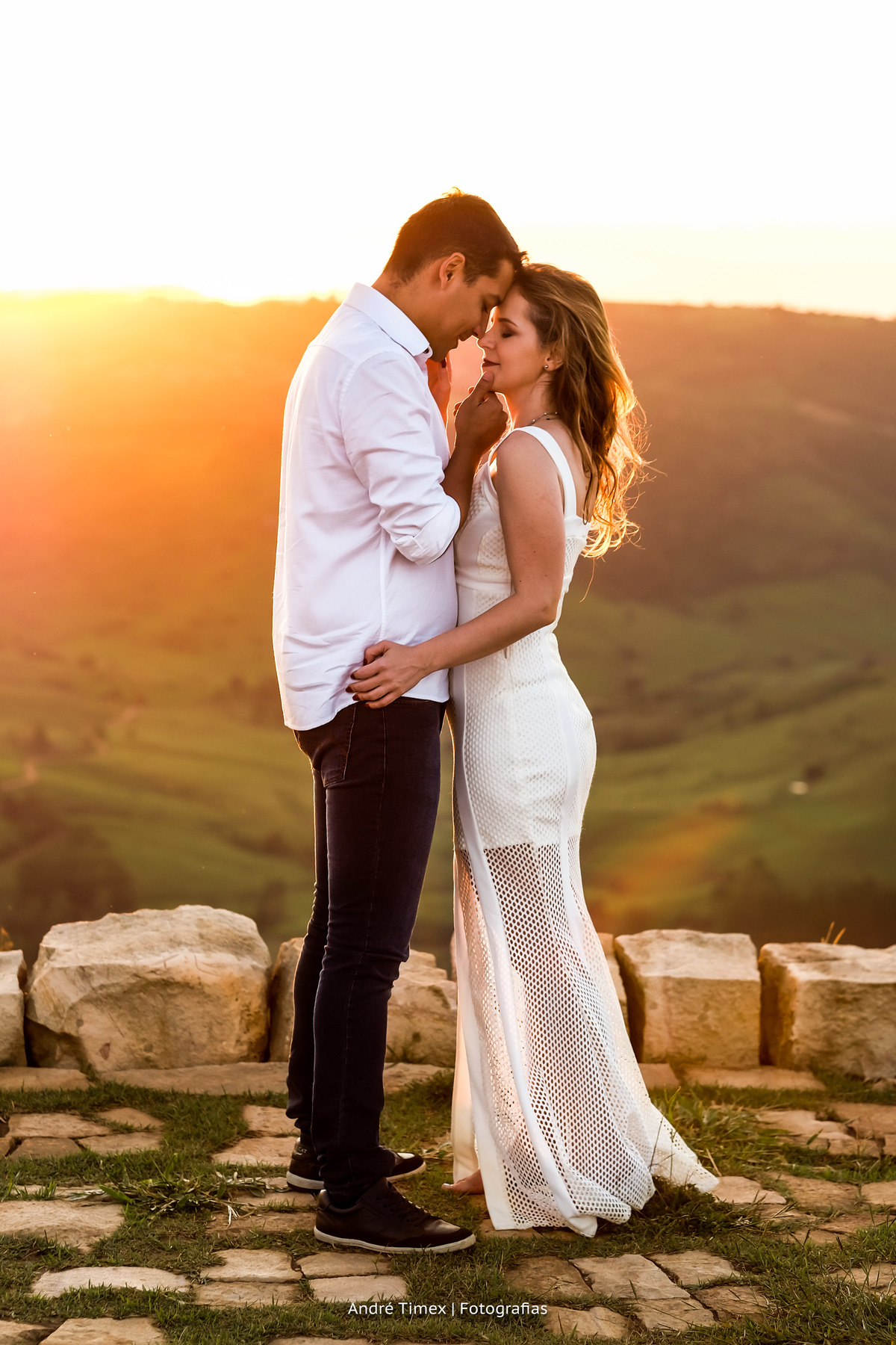 Pre ensaio casamento. morro do gavião. ribeiro claro turismo. eco turismo ribeirao claro. pre ensaio. pre wedding. ensaio de casamento. ensaio no campo. andre timex fotografias. ensaio por do sol