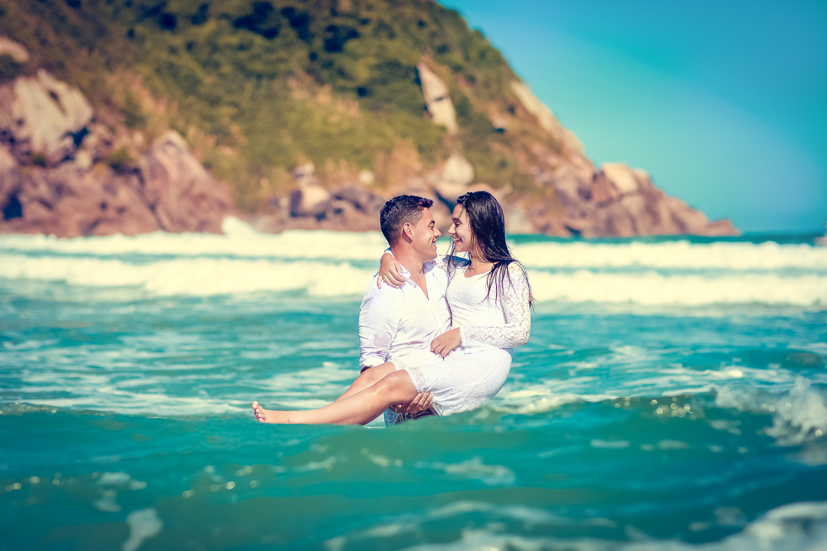 Pré Wedding Rebecca e Tiago, na praia do guaruja