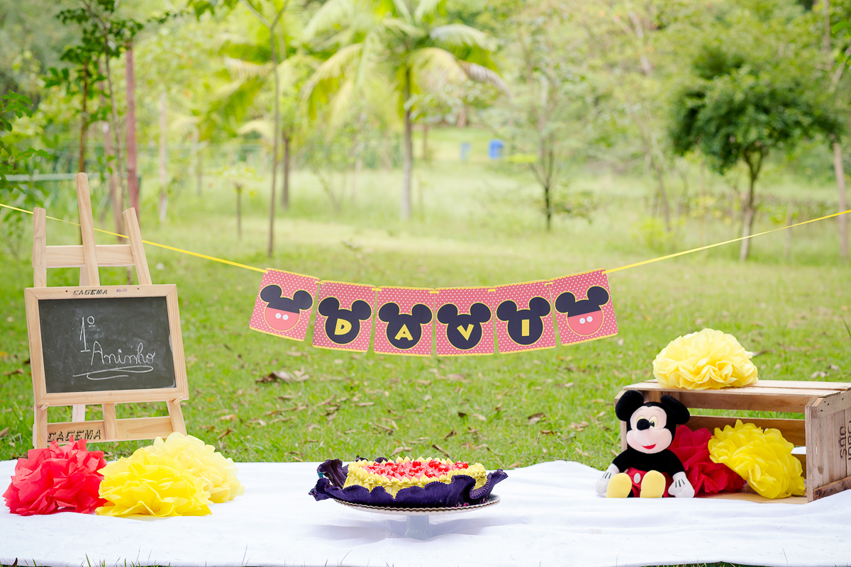 Smash the cake do Davi com tema do Mickey