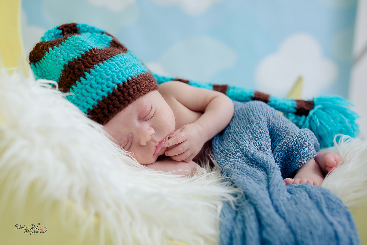 Ensaio recém nascido, newborn com tema da lua