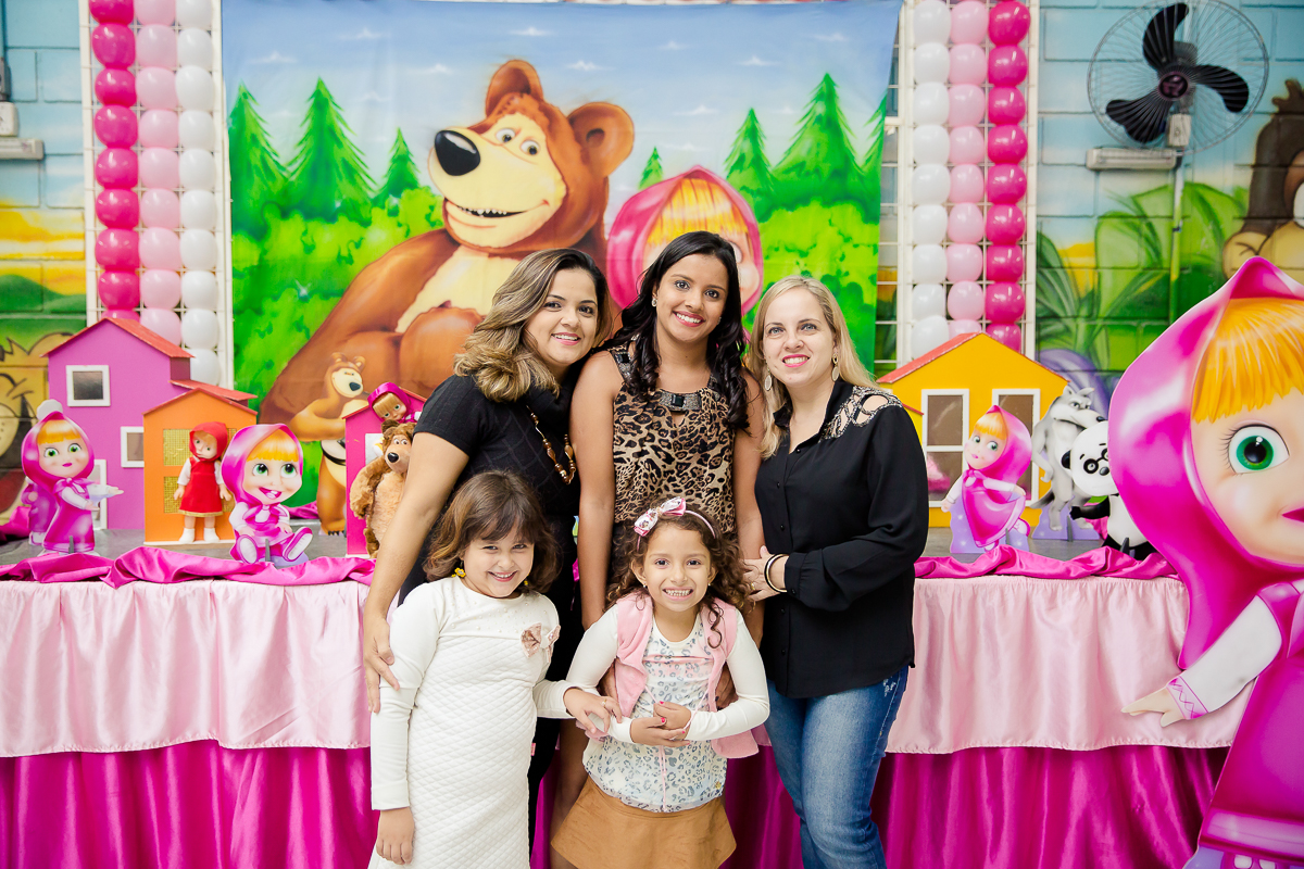 Aniversário de 6 aninho da Larissa nos Buffet na Floresta