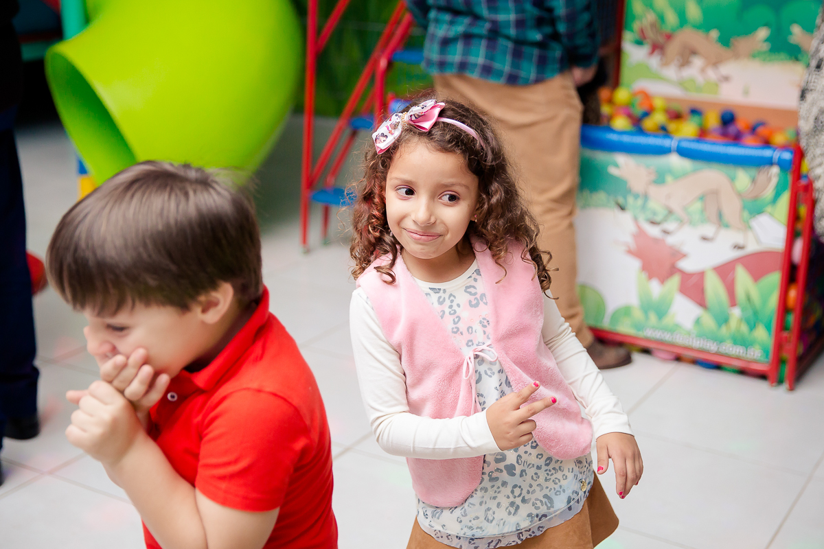 Aniversário de 6 aninho da Larissa nos Buffet na Floresta