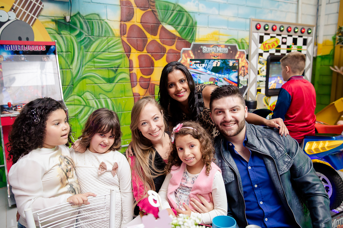 Aniversário de 6 aninho da Larissa nos Buffet na Floresta