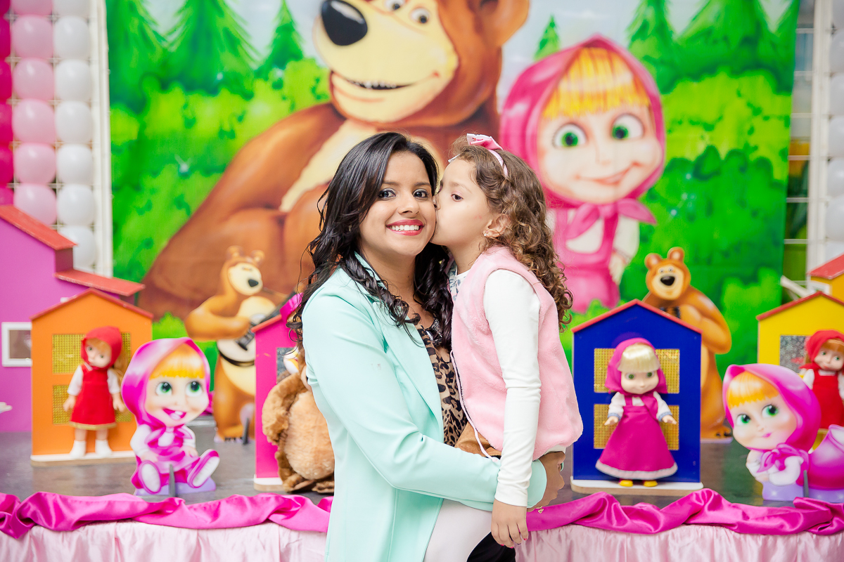 Aniversário de 6 aninho da Larissa nos Buffet na Floresta