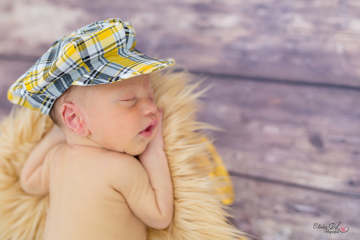 Ensaio recém nascido (newborn ) 