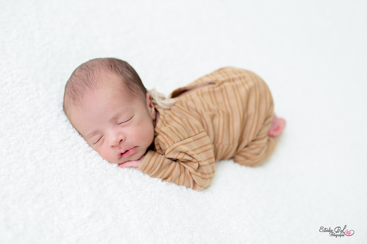 Newborn Thomas recém nascido