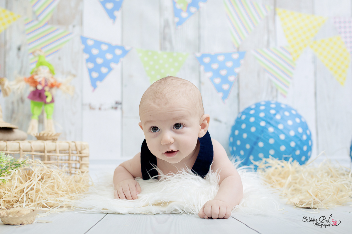 A sessão de 4 meses do Davi Macool foi em clima de festa junina!!!
