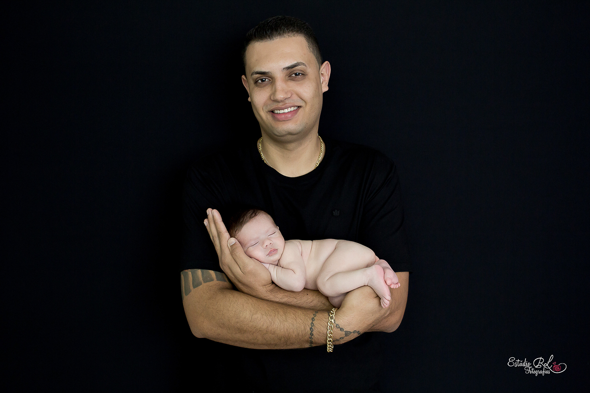 ensaio newborn do Kauã com o papai