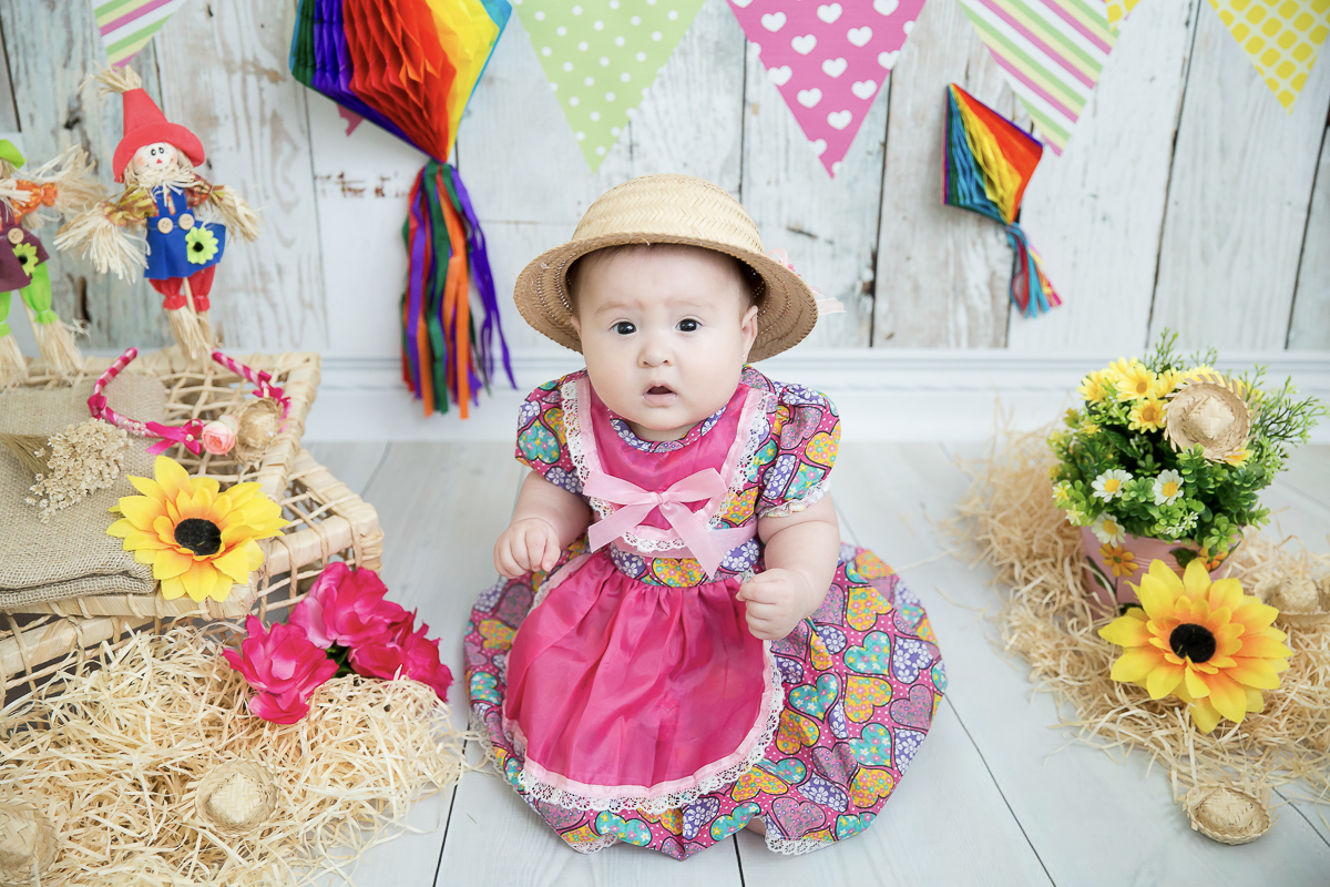 sessão seis meses yanne acompanhamento trimestral anjinho na lua caipirinha festa junina sessão temática papai mamãe estúdio rl fotografias Sorocaba brasil 