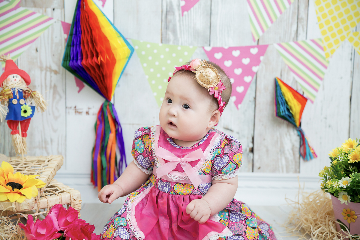 sessão seis meses yanne acompanhamento trimestral anjinho na lua caipirinha festa junina sessão temática papai mamãe estúdio rl fotografias Sorocaba brasil 