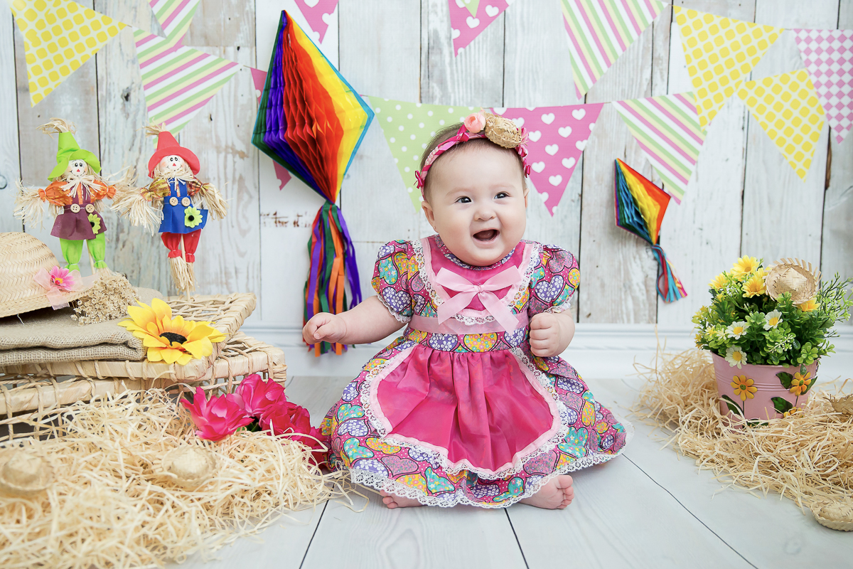sessão seis meses yanne acompanhamento trimestral anjinho na lua caipirinha festa junina sessão temática papai mamãe estúdio rl fotografias Sorocaba brasil 