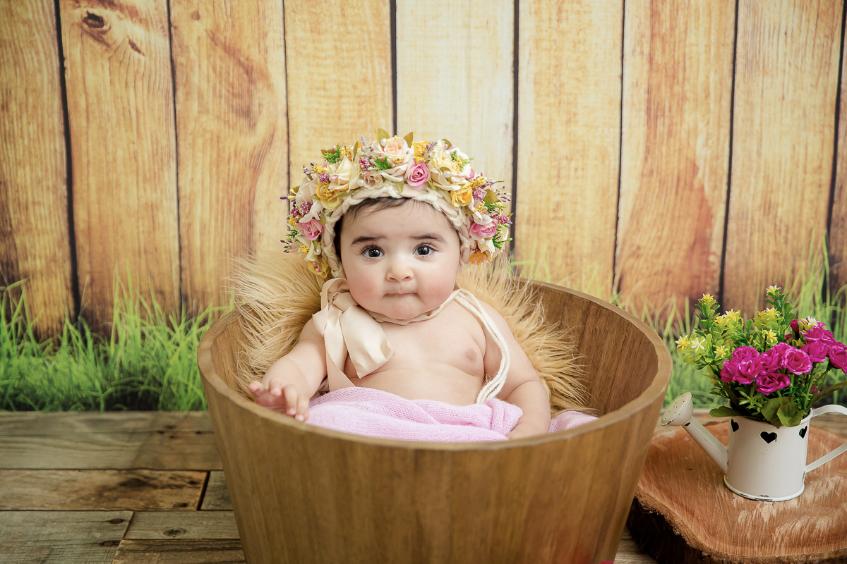 ensaio Alice Vitória 6 meses, florzinha no jardim