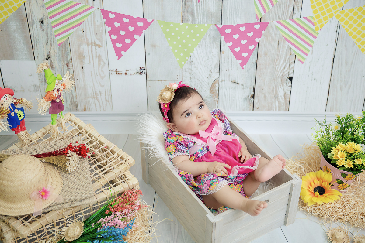 ensaio Alice Vitória 6 meses, caipirinha na festa junina