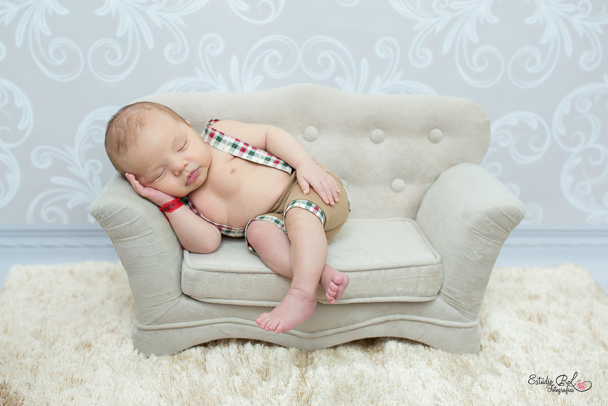 Ensaio Newborn Benjamim, sessão recém nascido, papai e mamãe irmãozinho, vovós familia