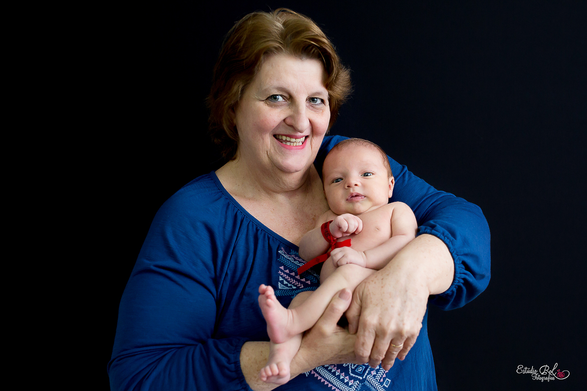 Ensaio Newborn Benjamim, sessão recém nascido, papai e mamãe irmãozinho, vovós familia