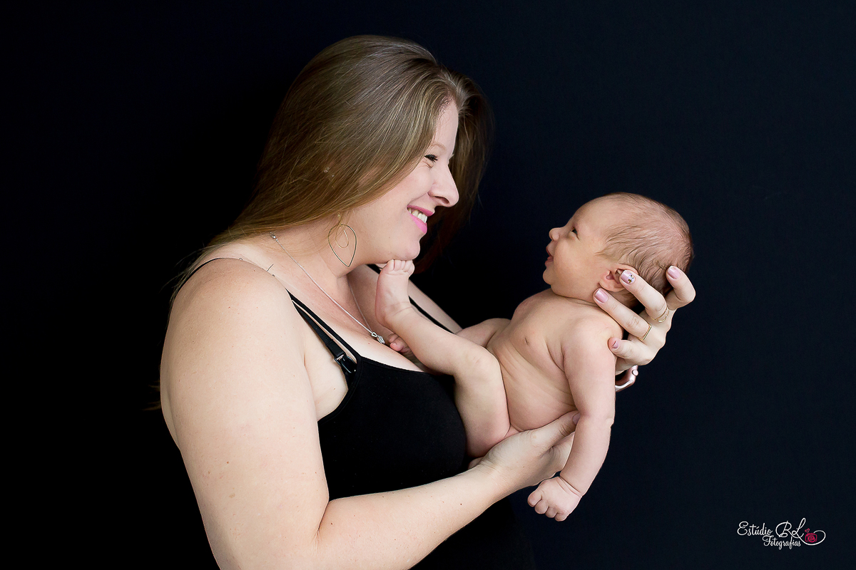 Ensaio Newborn Benjamim, sessão recém nascido, papai e mamãe irmãozinho, vovós familia