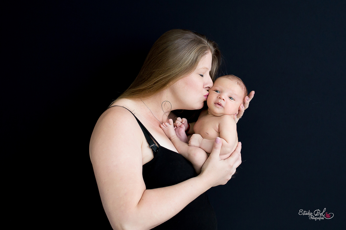 Ensaio Newborn Benjamim, sessão recém nascido, papai e mamãe irmãozinho, vovós familia