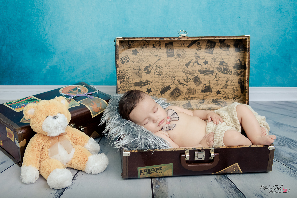 Este boneco em forma de pessoinha é o Pedro com 5 meses