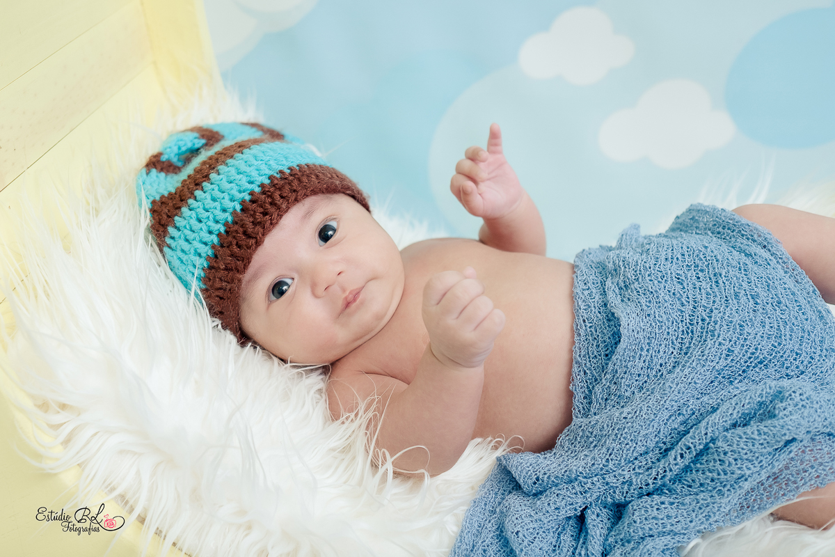 Agora vocês vão poder acompanhar o crescimento do Samuel por aqui…  Nestas fotos ele estava com 2 meses de vida