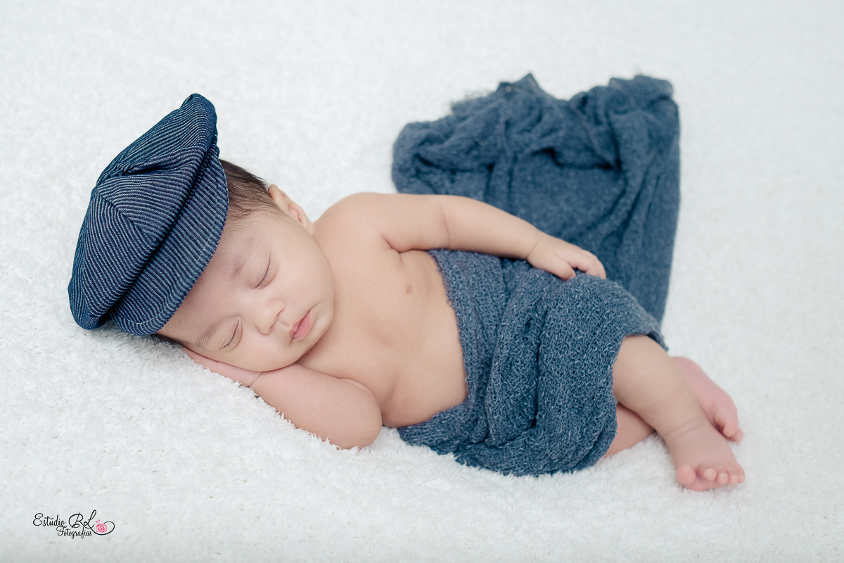 Agora vocês vão poder acompanhar o crescimento do Samuel por aqui…  Nestas fotos ele estava com 2 meses de vida