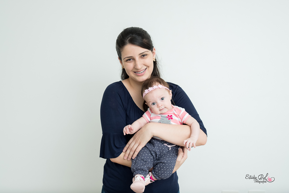 Helena 3 meses com  a mamãe