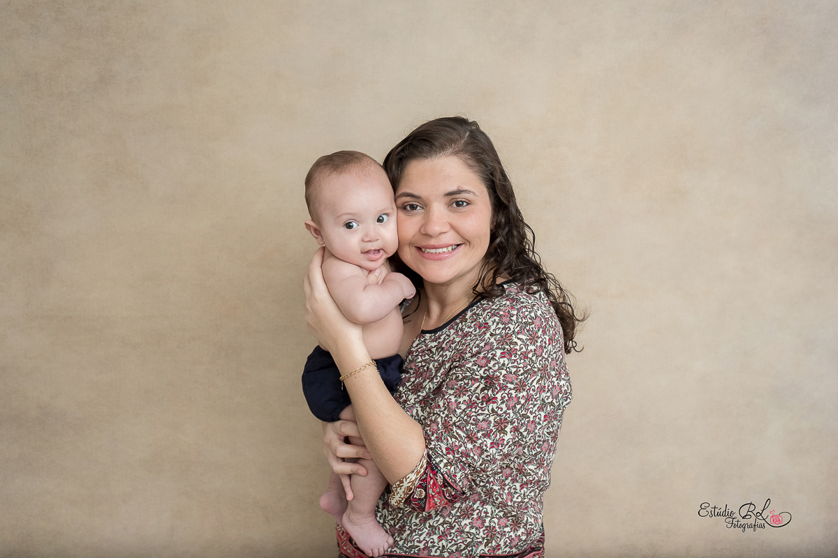 O gatinho Guilherme, está com 3 meses de pura fofura