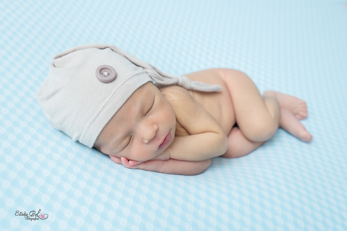 Ensaio newborn do Heitor, de apenas 9 dias