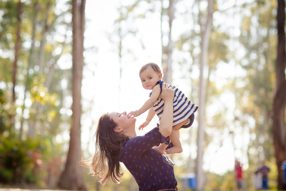 A princesinha Ayla completou seu primeiro aninho.  Então nada melhor que o ensaio Smash the Cake para comemorar.