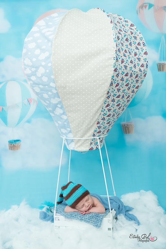 Esse é o anjinho Theo que veio fazer a sua sessão newborn com 19 dias