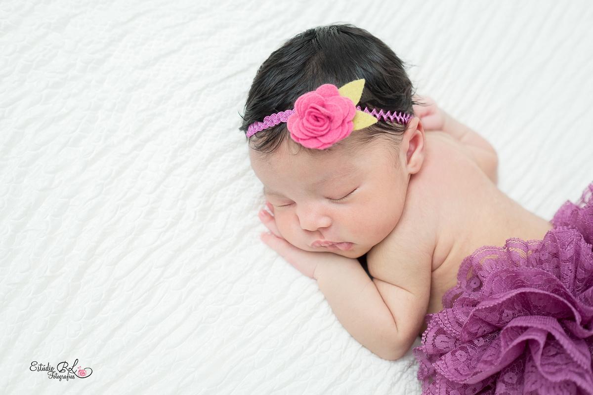 Ester 9 dias!!

Presente lindo que a mamãe Simone e o papai Anderson recebeu para iluminar os seus dias 