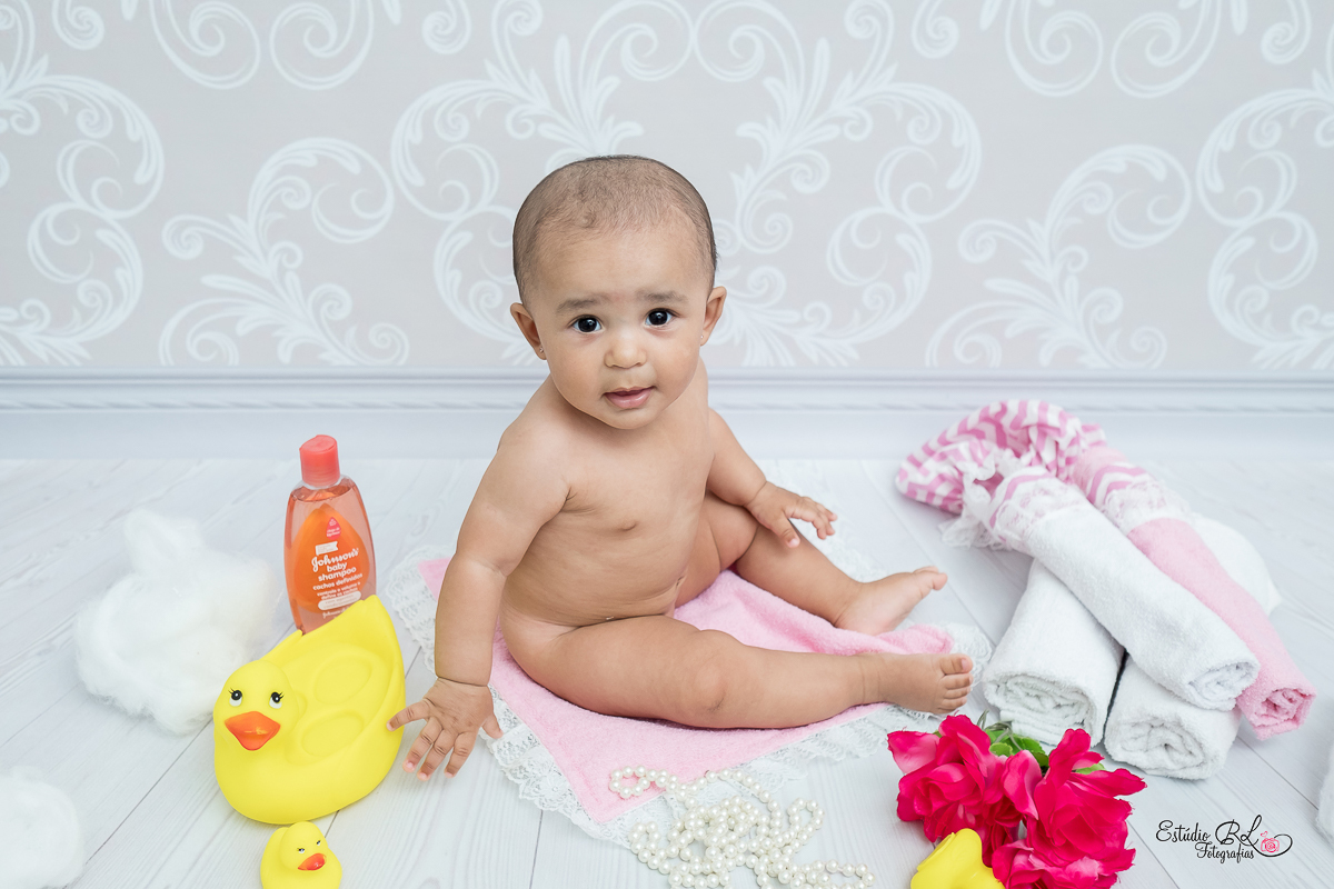 Pensem em um sorriso contagiante? Sim, o da Manu em seu ensaio de acompanhamento de 6 meses!

Ela continua ficando a cada dia mais linda, uma fofura de bebê    