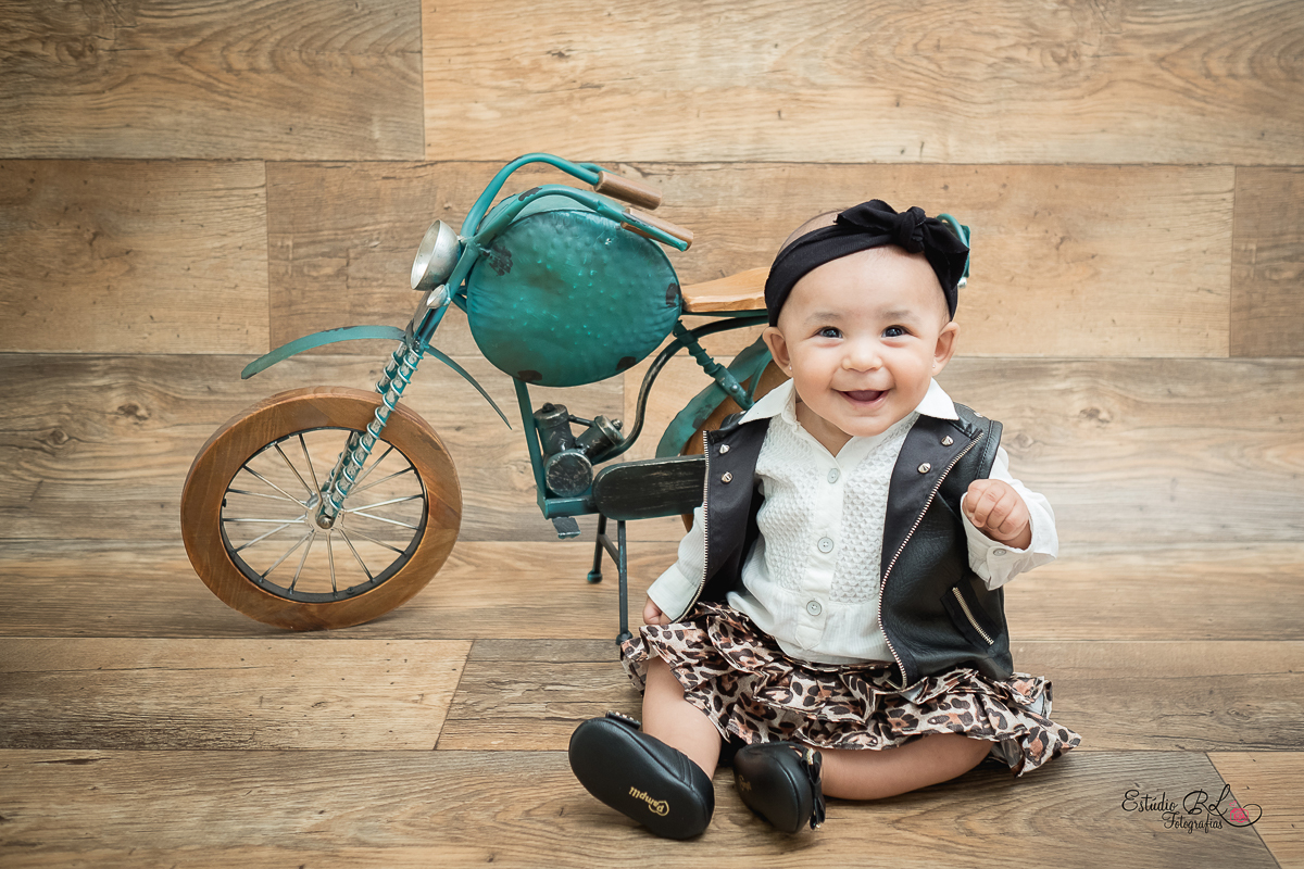 Pensem em um sorriso contagiante? Sim, o da Manu em seu ensaio de acompanhamento de 6 meses!

Ela continua ficando a cada dia mais linda, uma fofura de bebê    
