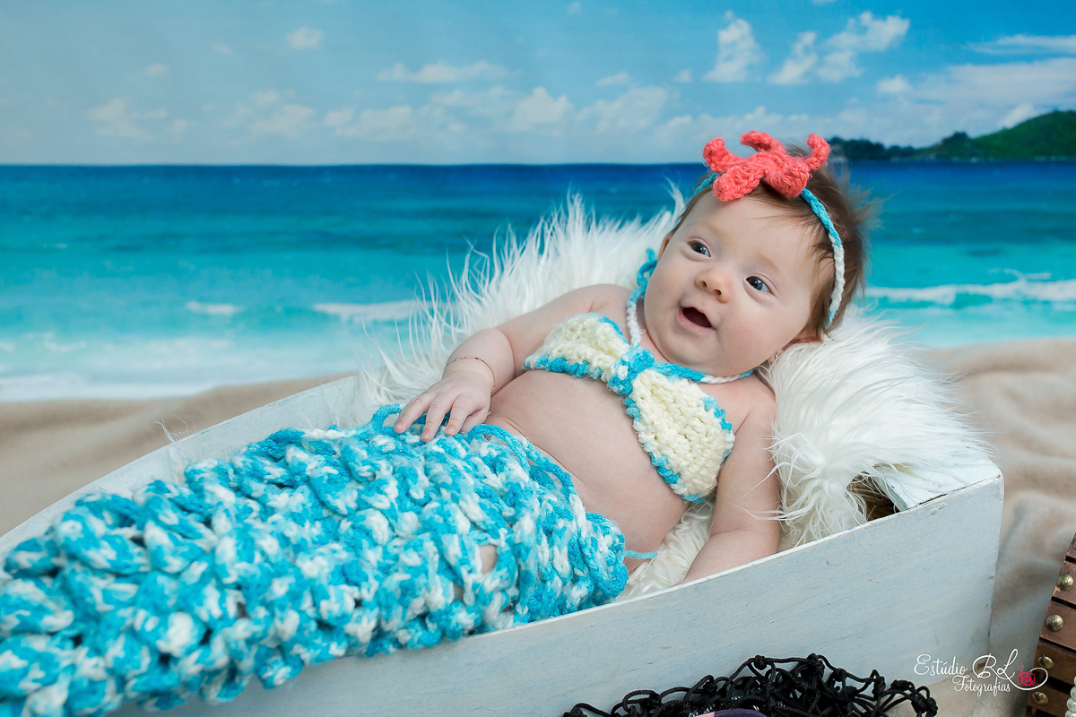 Princesinha Isabela sempre tão doce e simpática uma fofura que da ate vontade apertar....as fotos ficou uma delicadeza só no ensaio do acompanhamento trimestral registrando os seus 3 meses!