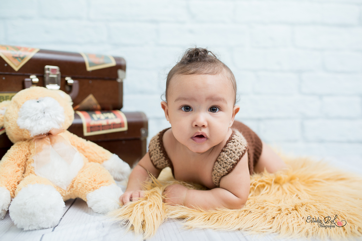 Coisa linda esse Vicente gente, essa foi a sessão de 6 meses, Vicente esta a cada sessão mais esperto! <3 <3