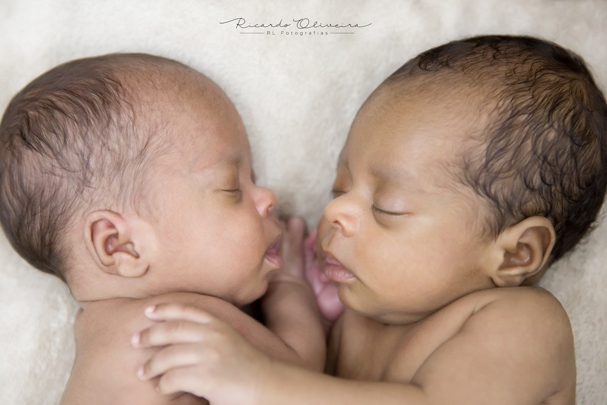 ricardo oliveira, rl fotografias, acompanhamento de bebes, amor de mãe, fotos de bebes, newborn, recém nascido, ensaio de recém nascido, newborn sorocaba, fotografo de newborn sorocaba, fotografo de recém nascido sorocaba, foto