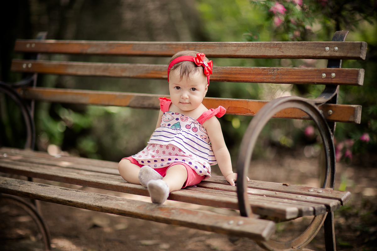 Linda e graciosa princesa muita fofa,  O Smash the cake da Maria Antonia com tema de jardim ficou apaixonante. ♥

 Essa menininha consegue bater todos recordes de  simpatia e fofura, ela é mais que demais! 
