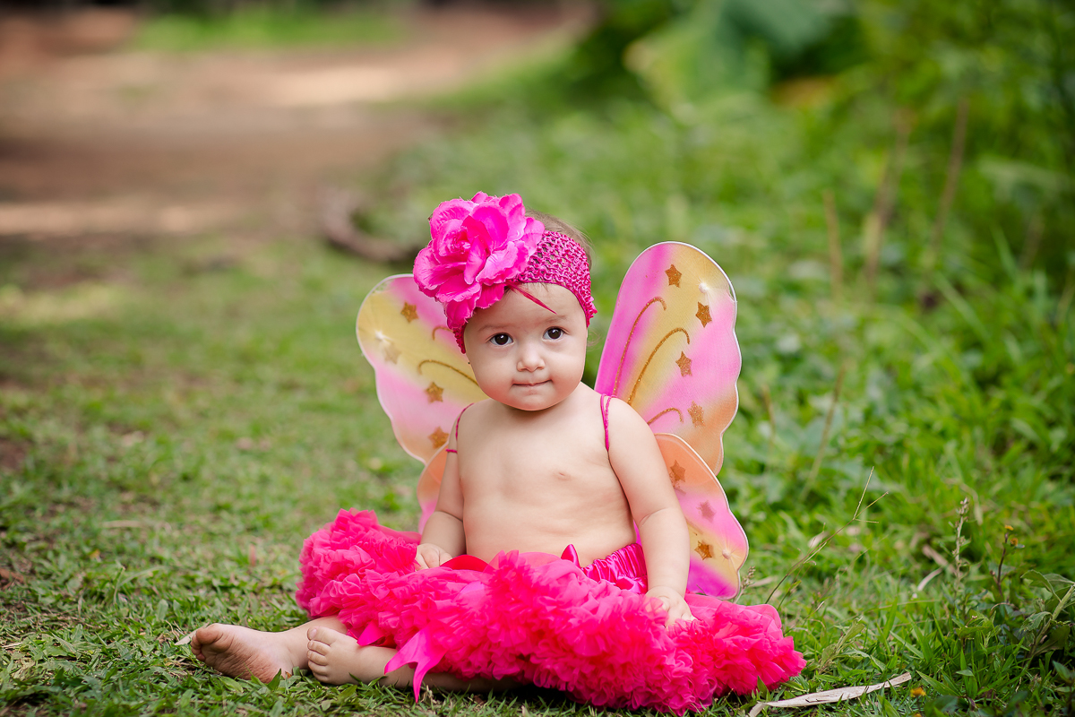 Linda e graciosa princesa muita fofa,  O Smash the cake da Maria Antonia com tema de jardim ficou apaixonante. ♥

 Essa menininha consegue bater todos recordes de  simpatia e fofura, ela é mais que demais! 