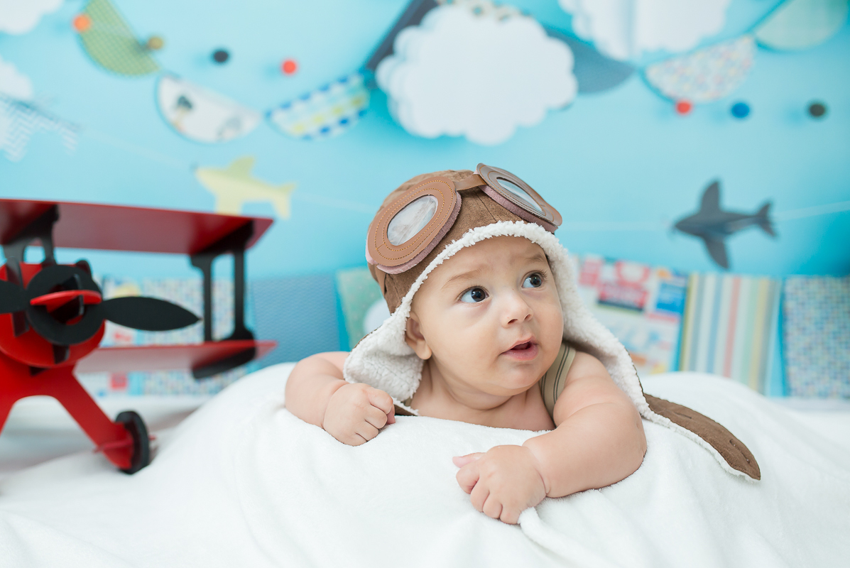 A sessão de 6 meses do Lucas foi cheia de sorrisos!!! 

E já que estamos no fim do ano, aproveitamos também para fazer as fotos natalinas.  
Amamos registrar cada fase dessa fofurinha, cheia de vida e energia.
