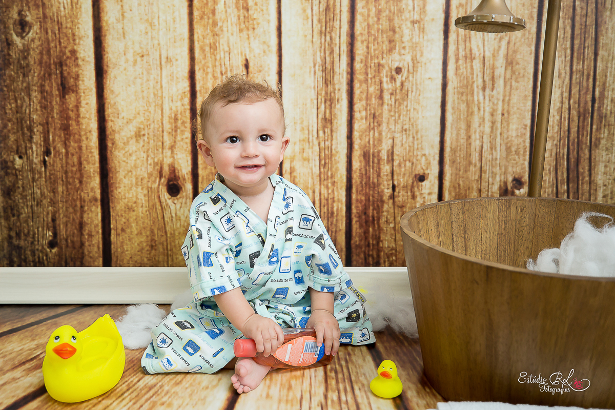 Olha só o Daniel todo charmosinho!!!

Daniel voltou em nosso estúdio para sua sessão de 9 meses...

Fotografar esse bebê é sempre uma farra, porque ele é muito sapeca e sorridente! 