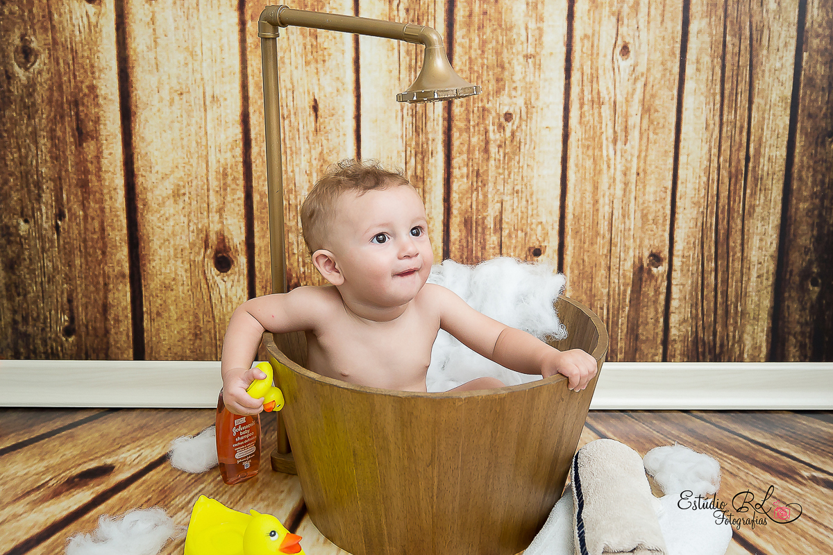 Olha só o Daniel todo charmosinho!!!

Daniel voltou em nosso estúdio para sua sessão de 9 meses...

Fotografar esse bebê é sempre uma farra, porque ele é muito sapeca e sorridente! 