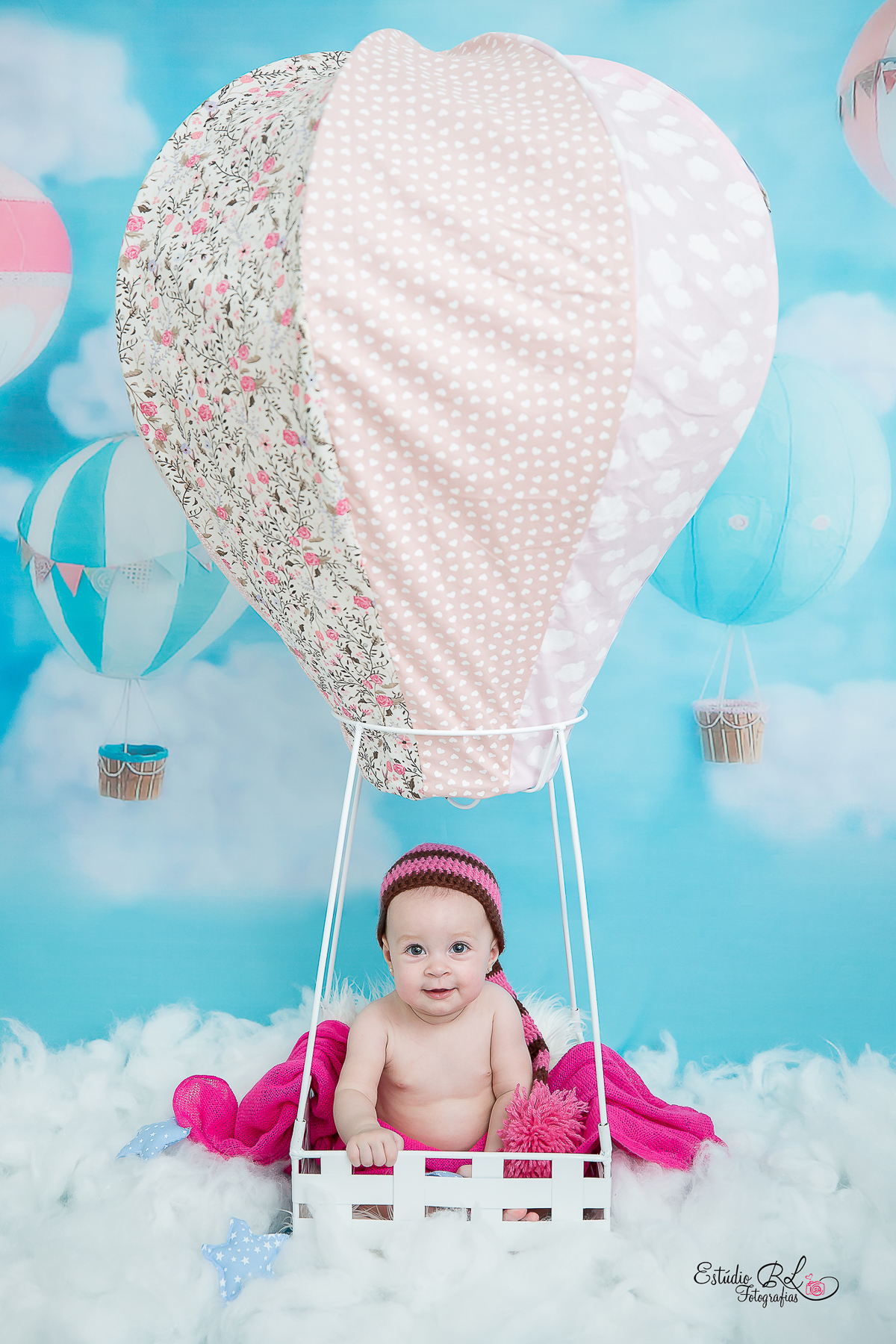 A linda da Helena já apareceu por aqui com sua sessão newborn e no acompanhamento de 3 meses. 

Agora chegou a vez da sessão de 6 meses (e ela já senta sozinha!!!) Aproveitamos para fazer a sessão de Natal....Foi muito divertido