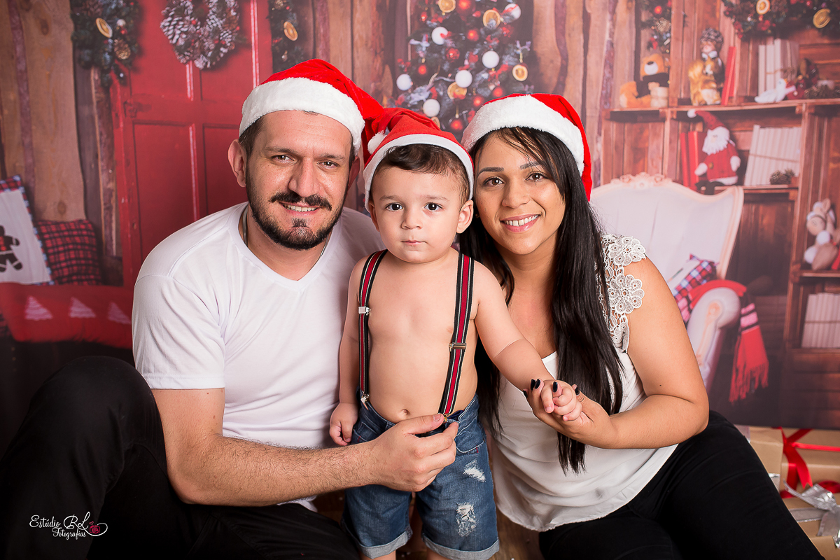 O natal chegou em nosso estúdio,  é cada crianças linda que nos visitam e trazem a alegria do natal para o nosso cantinho.