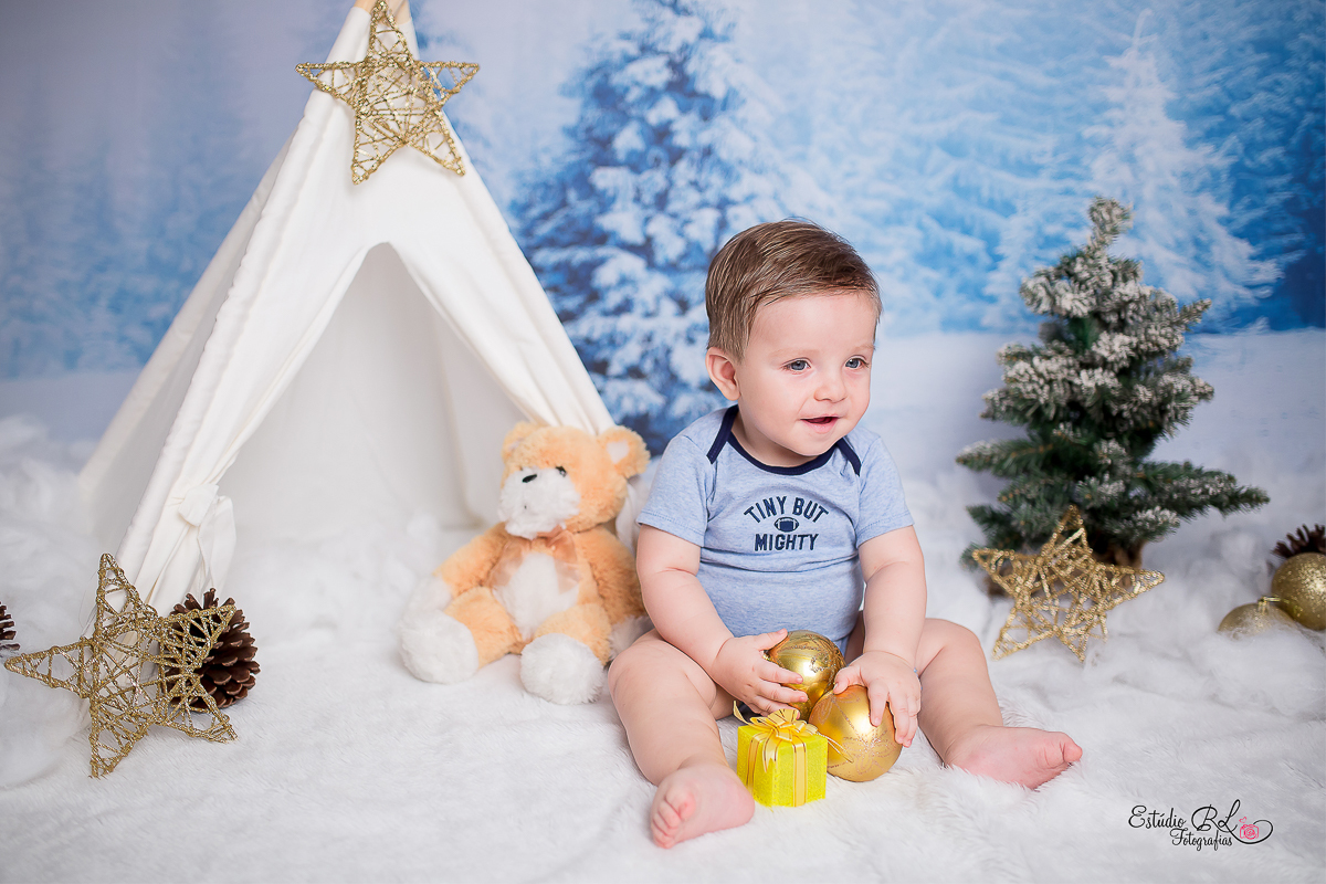 Théo arrasou na sua sessão de acompanhamento de 9 meses pensa numa fofura, tão gordinho, cabeludinho e esperto, morro de amores por essas fofuras!!!... 