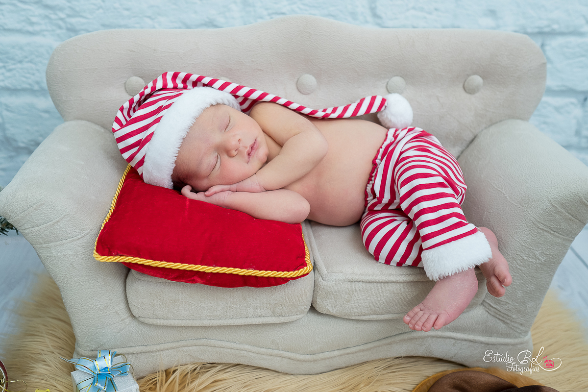 Leonardo com apenas 7 dias de vida!!!

Tão pequeno mas cheio de personalidade e muito comportado… Não quis ficar pelado! kkkk

Léo arrasou no quesito fofura e rendeu várias fotos de derreter o coração.