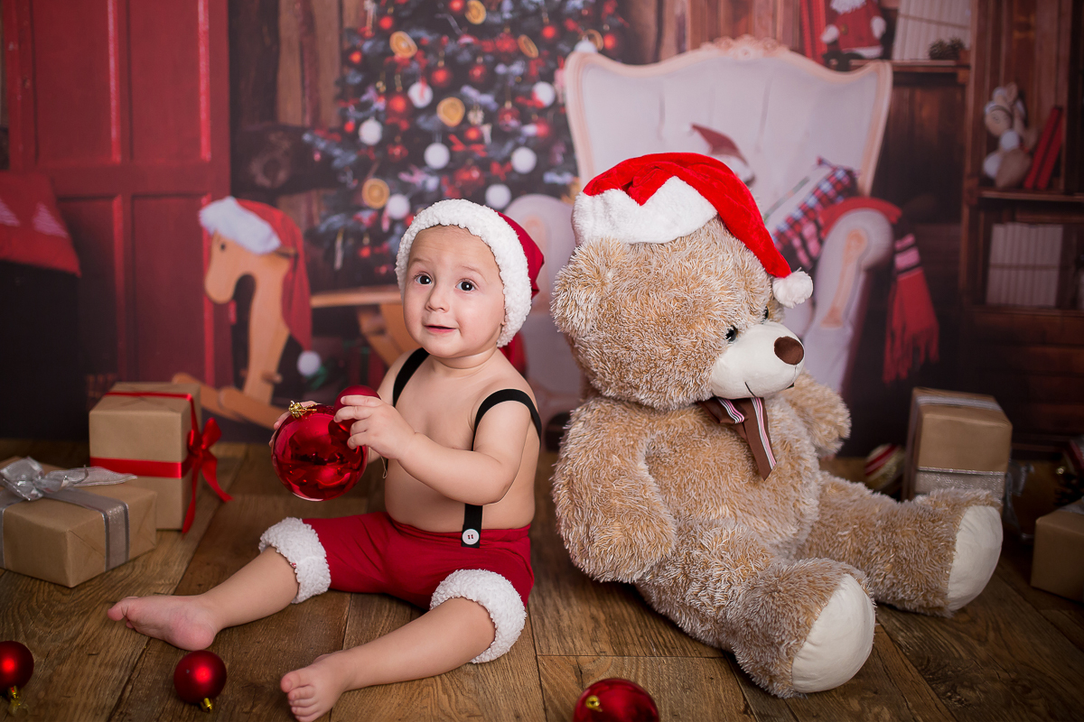 As sessões de natal são esperadas por todos, e para nossa felicidade, recebemos muitos bebês lindos!
O Joaquim, esse garoto lindooo, nos encantou  

Foi uma sessão super gostosa com essa família linda!!