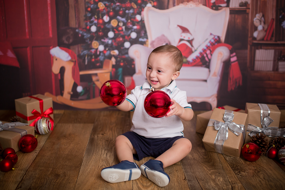 As sessões de natal são esperadas por todos, e para nossa felicidade, recebemos muitos bebês lindos!
O Joaquim, esse garoto lindooo, nos encantou  

Foi uma sessão super gostosa com essa família linda!!