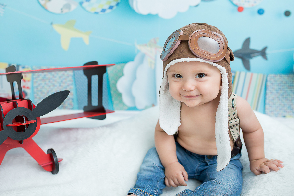 Guilherme cresceu, está com coxinhas grossas e um sorriso de derreter qualquer um !!!

Vejam vocês mesmos a delícia que foi o ensaio de 6 meses dele