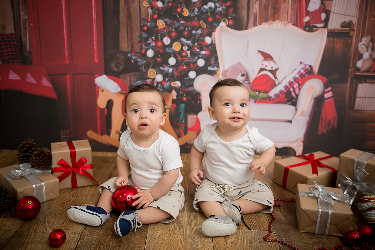 A magia do natal estes no ar. E para essa família  o natal vai ser super especial! 

Uma sessão super fofa que fizemos com os gêmeos Pietro e Anthony.
